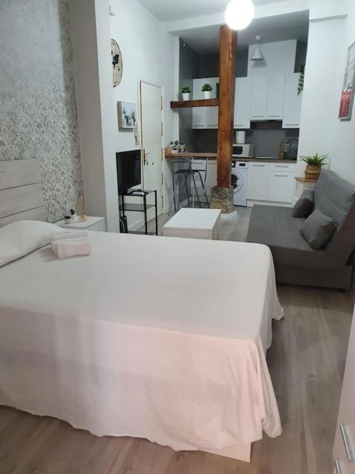 Apartamento En El Corazon De Мадрид Экстерьер фото